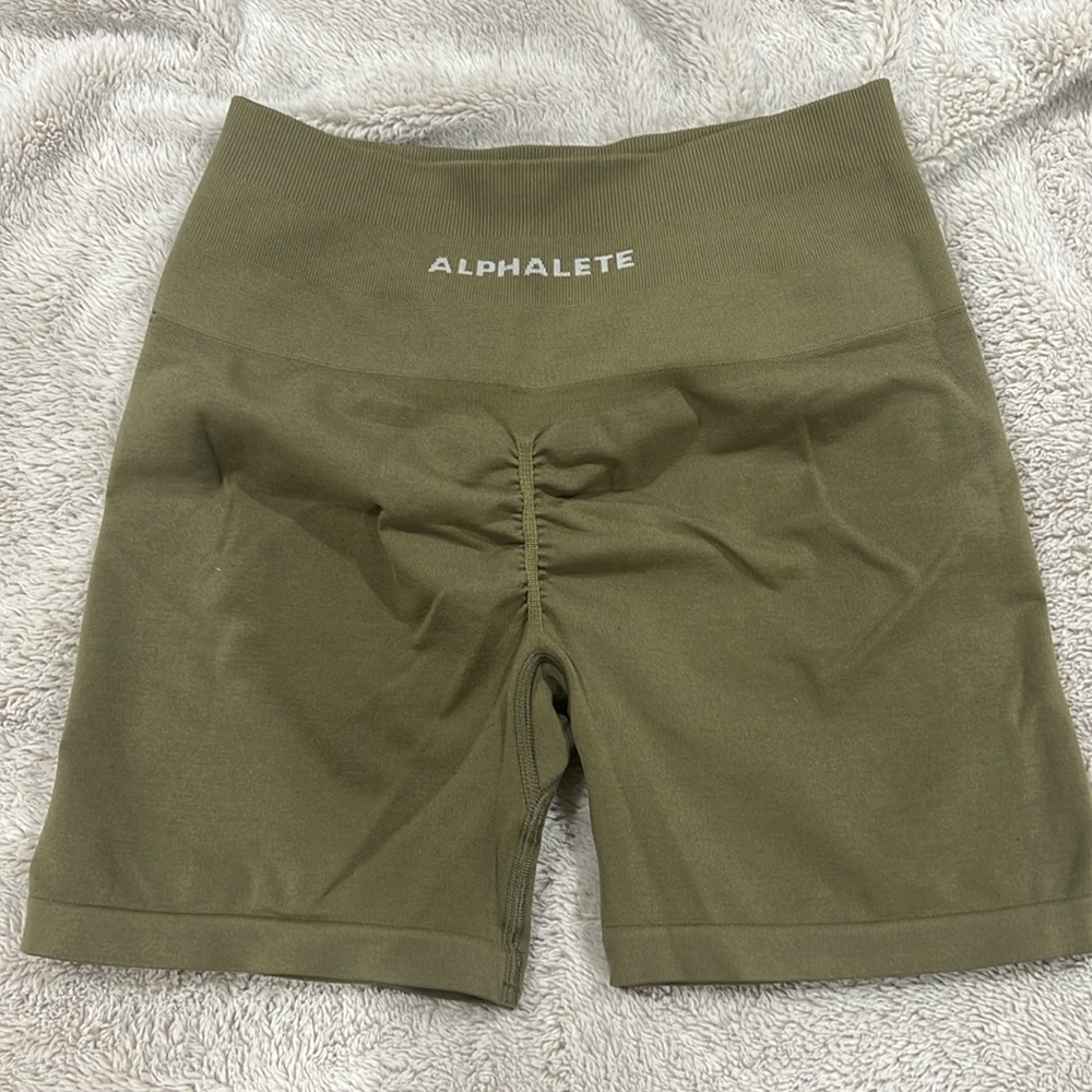Alphalete Amplify Short - 4.5”